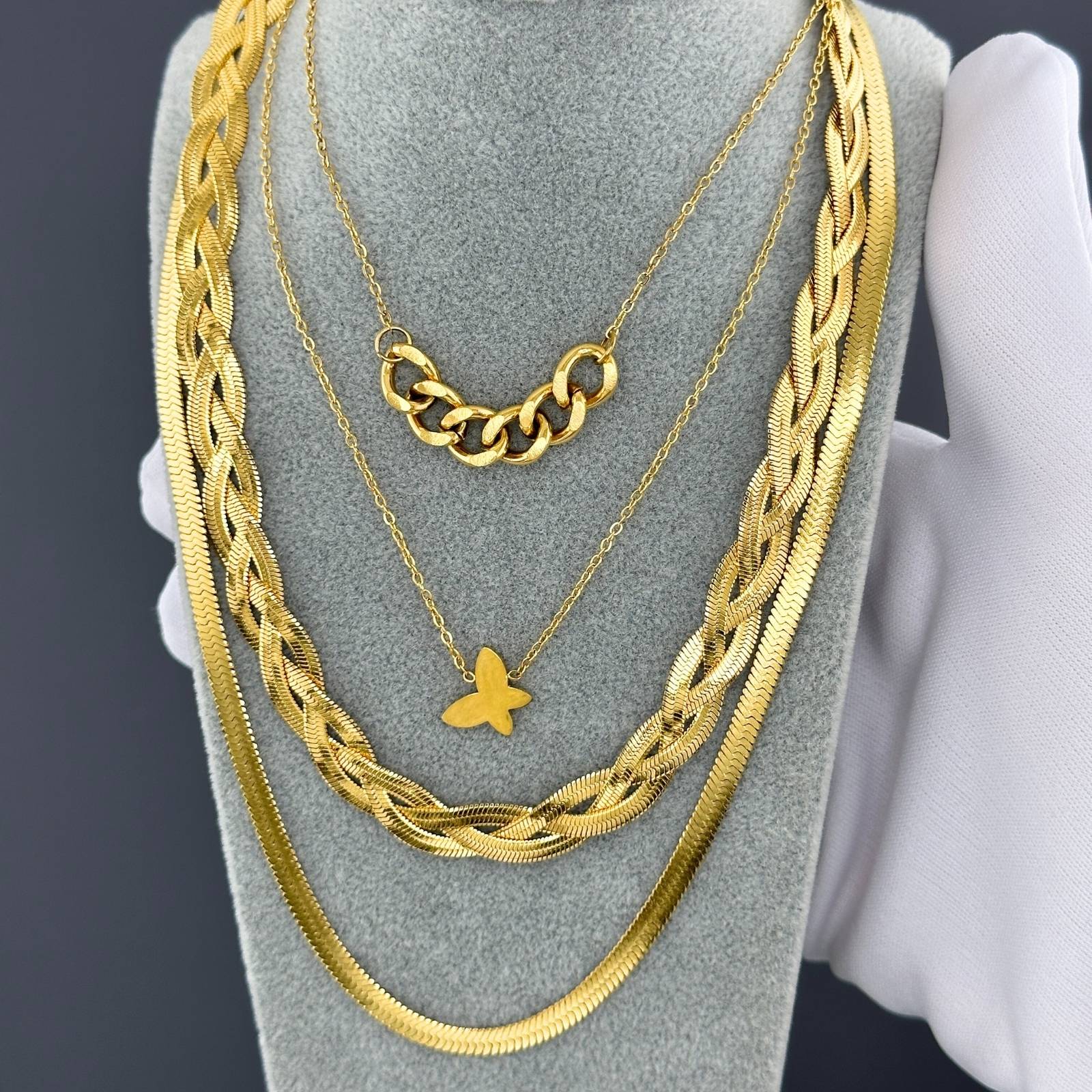 Contour Necklace