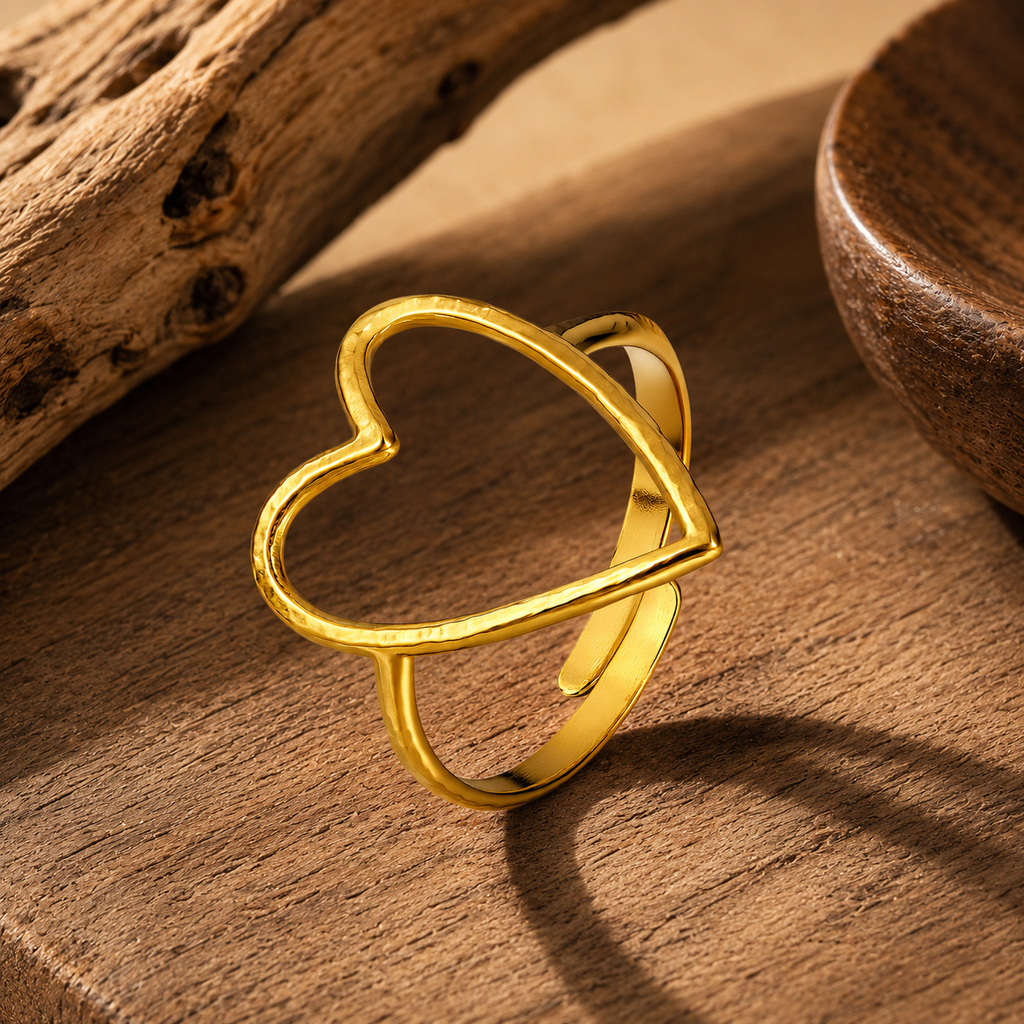 Heartline Ring