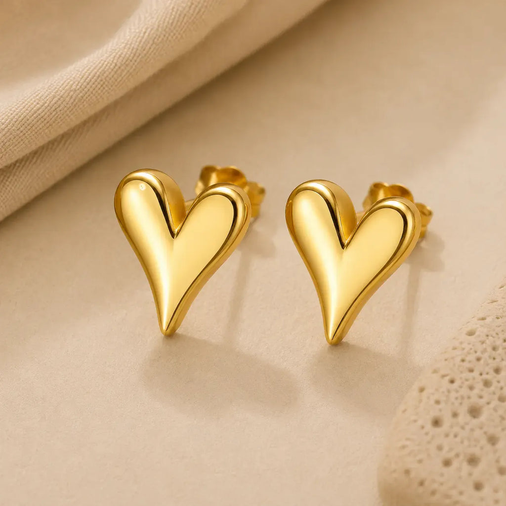 Amour Studs | Gold