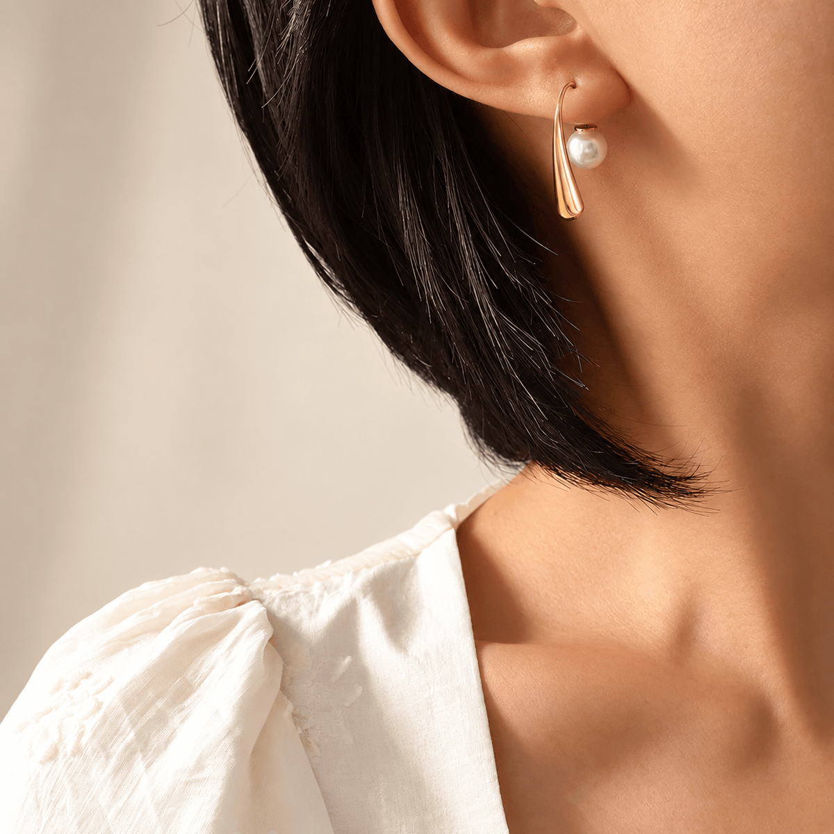 Pearl Sweep Earrings