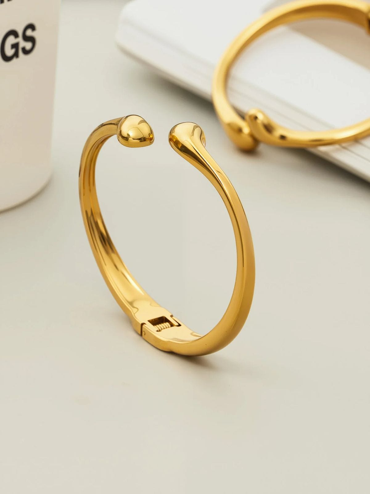 Nara Waterdrop Bangle