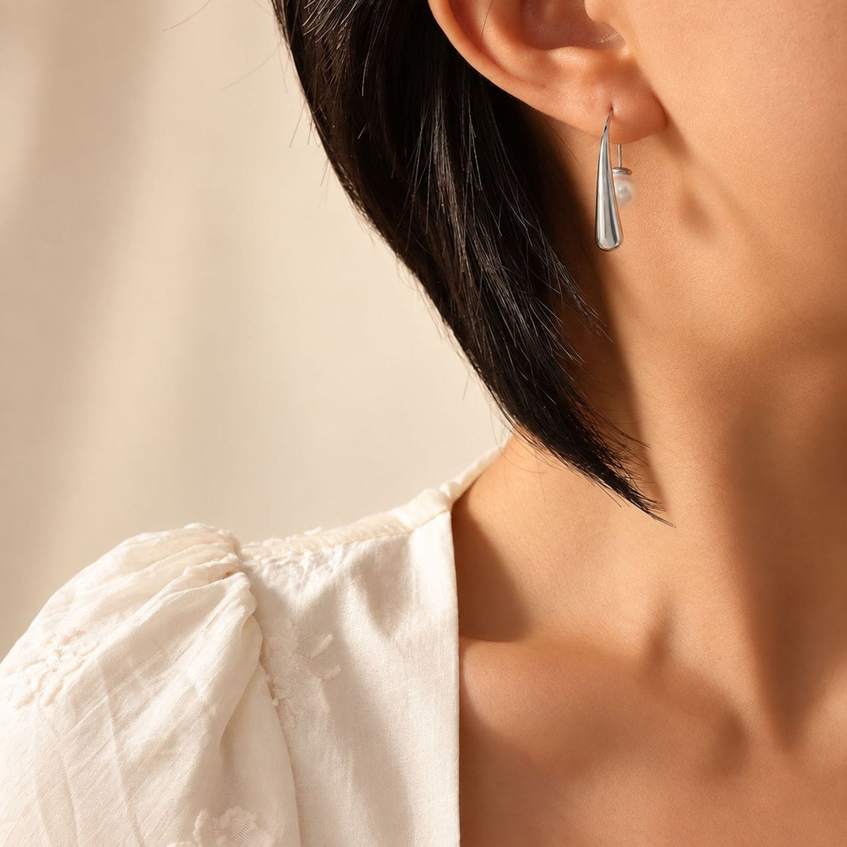 Pearl Sweep Earrings